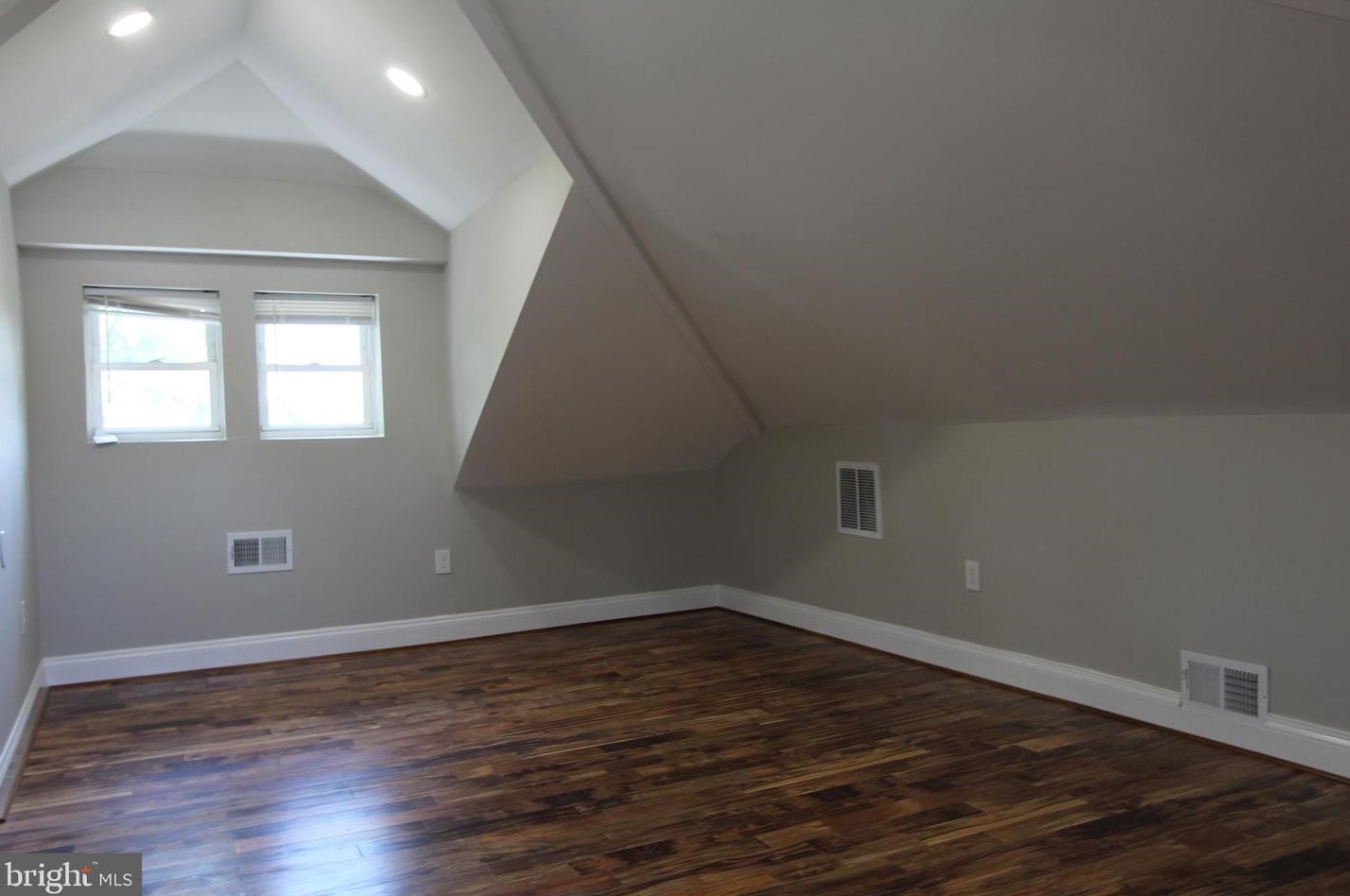3801 Mohawk Ave, Baltimore MD  21207-7670 exterior