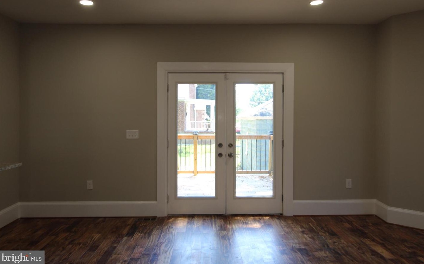3801 Mohawk Ave, Baltimore MD  21207-7670 exterior
