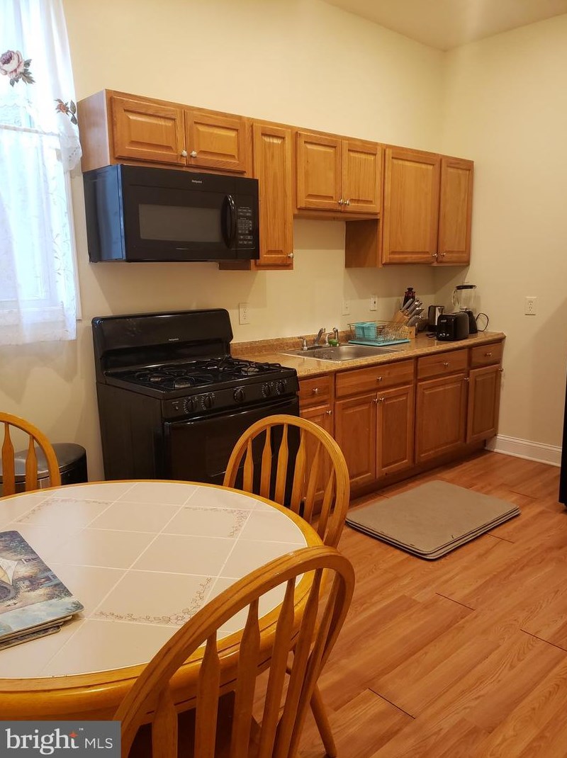 1606 Gwynns Falls Pkwy, Baltimore MD  21217-2015 exterior