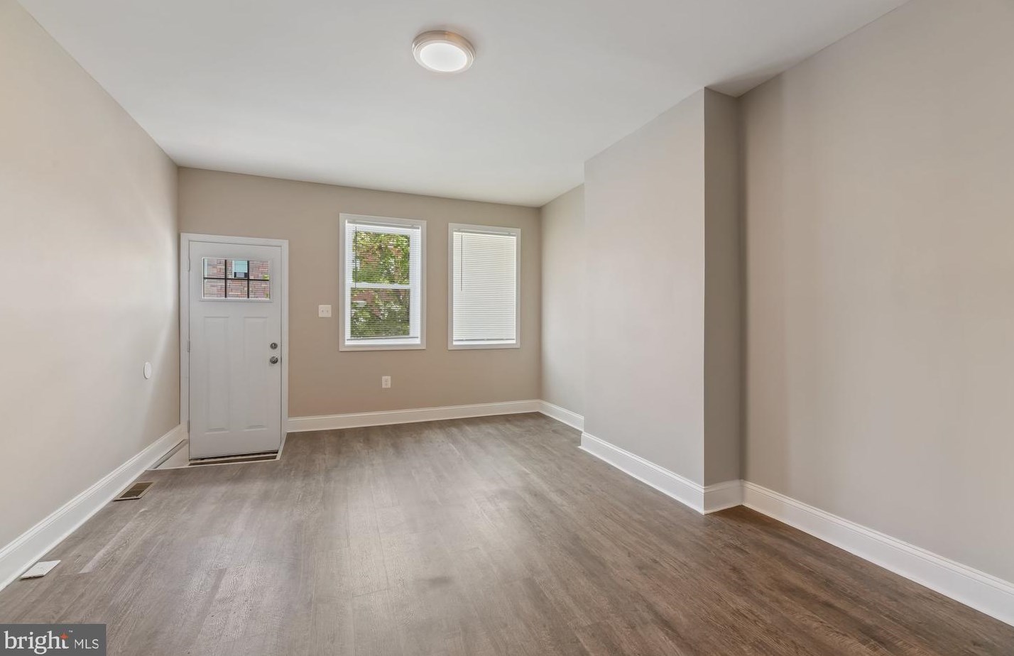 506 Montford Ave, Baltimore MD  21205-2523 exterior