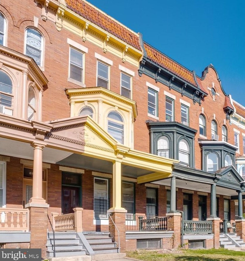 2908 Calvert St, Baltimore MD  21218-3702 exterior