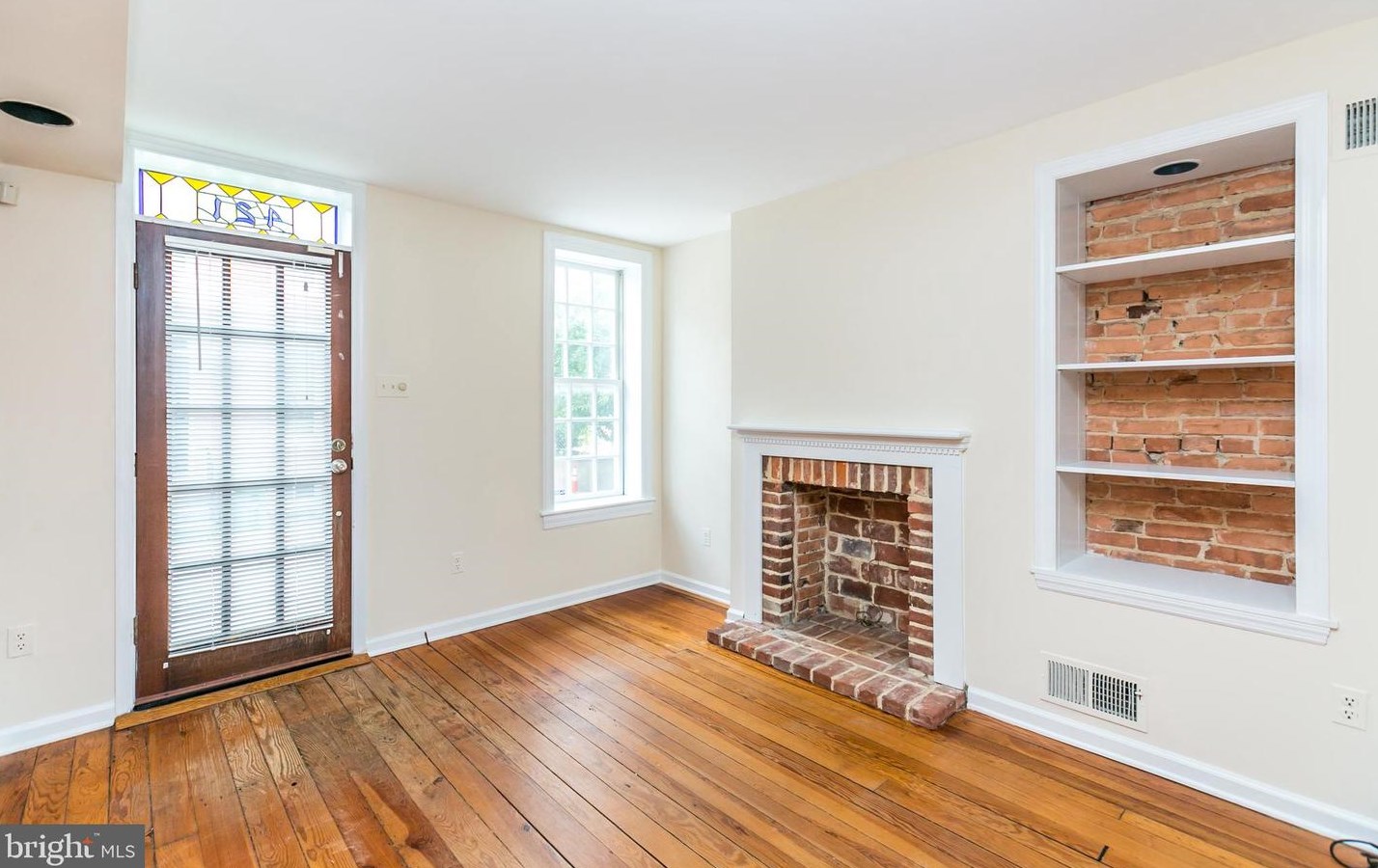 421 Sanders St, Baltimore, MD 21230-4325