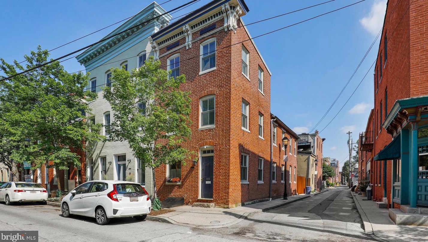 1618 Shakespeare St, Baltimore, MD 21231-3426