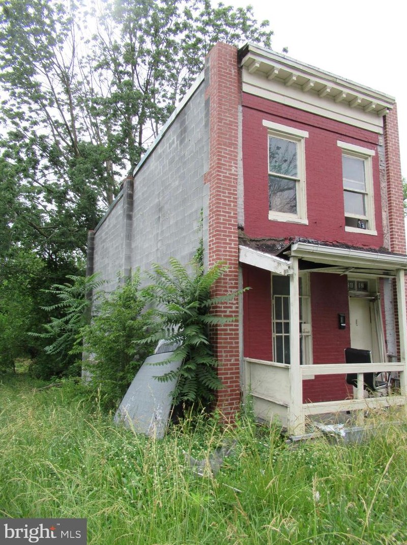 2812 Lanvale St, Baltimore, MD 21216-4622