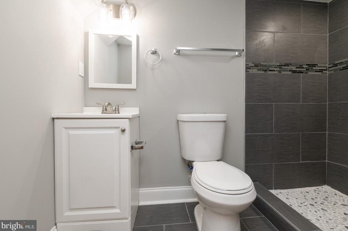 5 Rosedale St, Baltimore MD  21229-3739 exterior