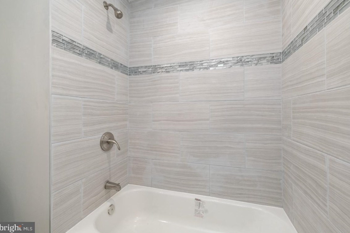 5 Rosedale St, Baltimore MD  21229-3739 exterior