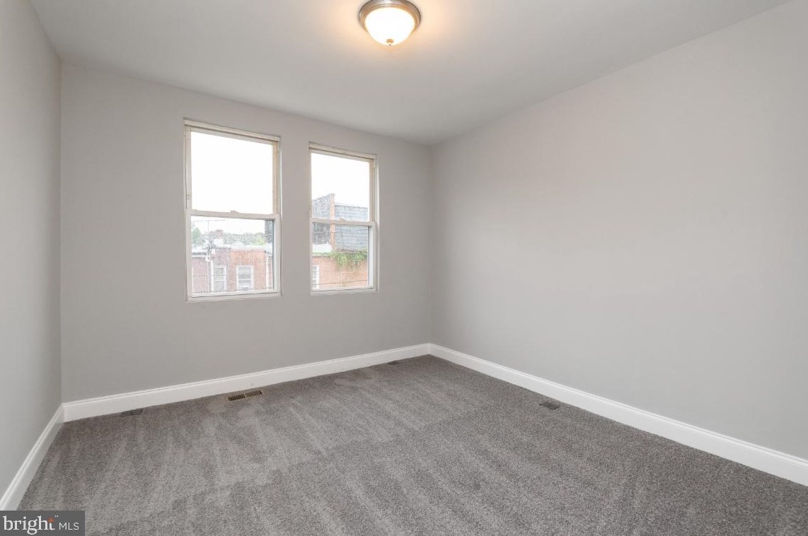5 Rosedale St, Baltimore MD  21229-3739 exterior