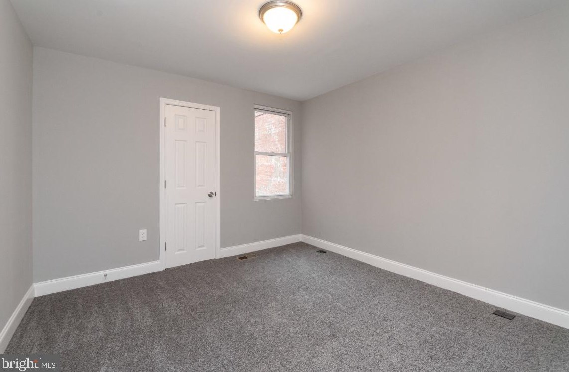 5 Rosedale St, Baltimore MD  21229-3739 exterior