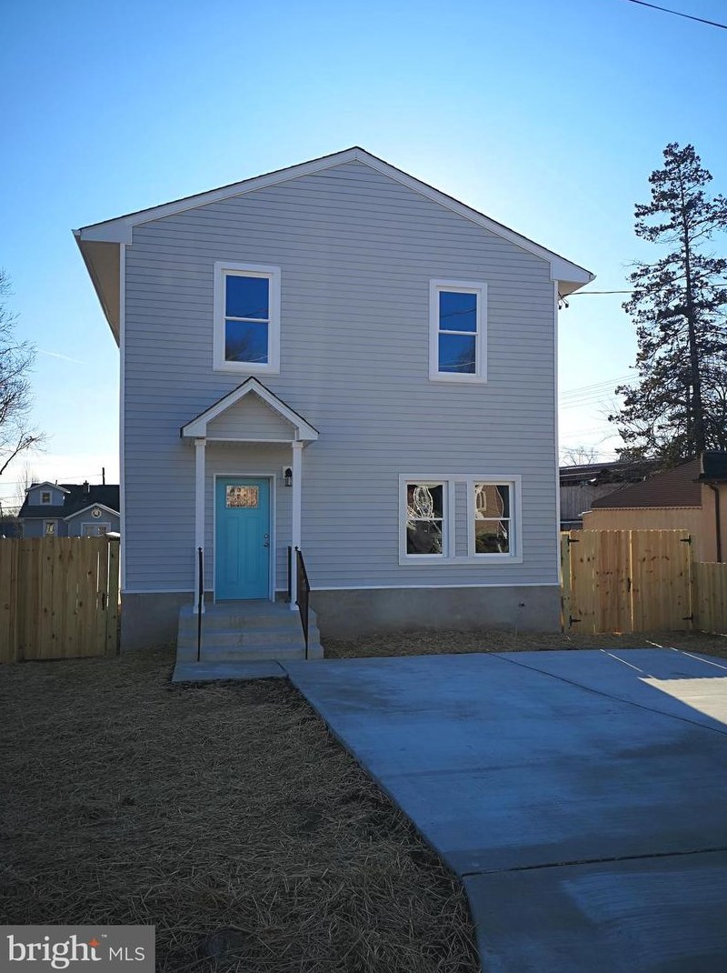 2807 Alabama Ave, Baltimore, MD 21227-2203