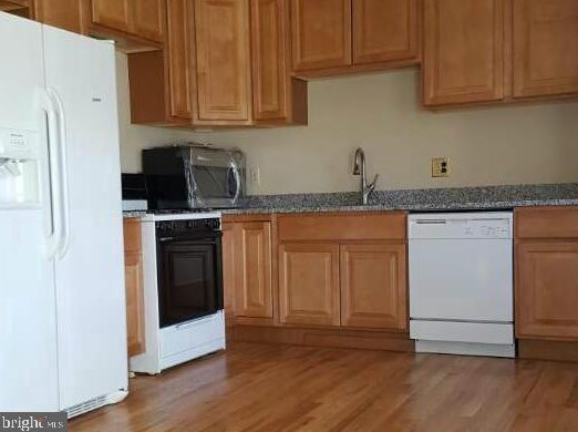 1418 Pleasant Valley Dr, Baltimore, MD 21228-2541