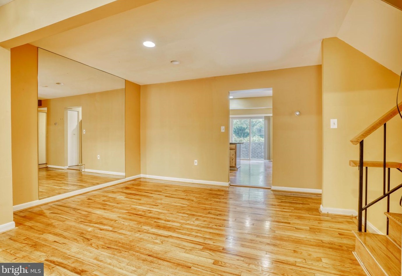 1908 Autumn Frost Ln, Baltimore MD  21209-1106 exterior