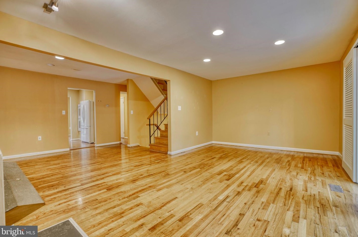 1908 Autumn Frost Ln, Baltimore MD  21209-1106 exterior