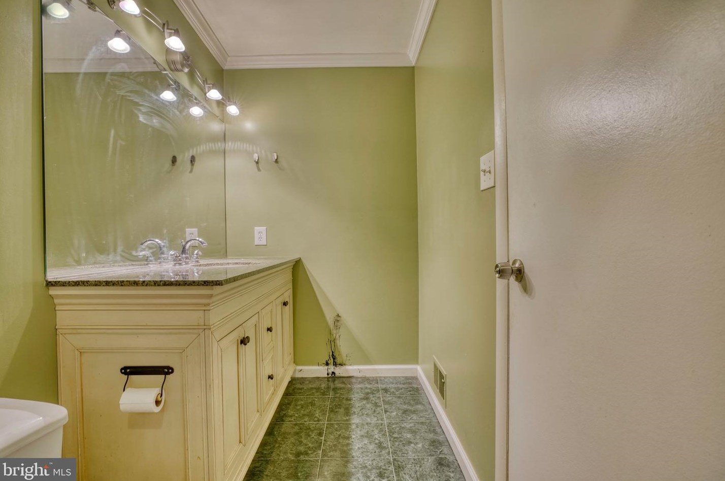 1908 Autumn Frost Ln, Baltimore MD  21209-1106 exterior