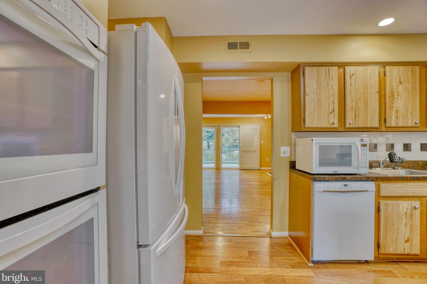 1908 Autumn Frost Ln, Baltimore MD  21209-1106 exterior