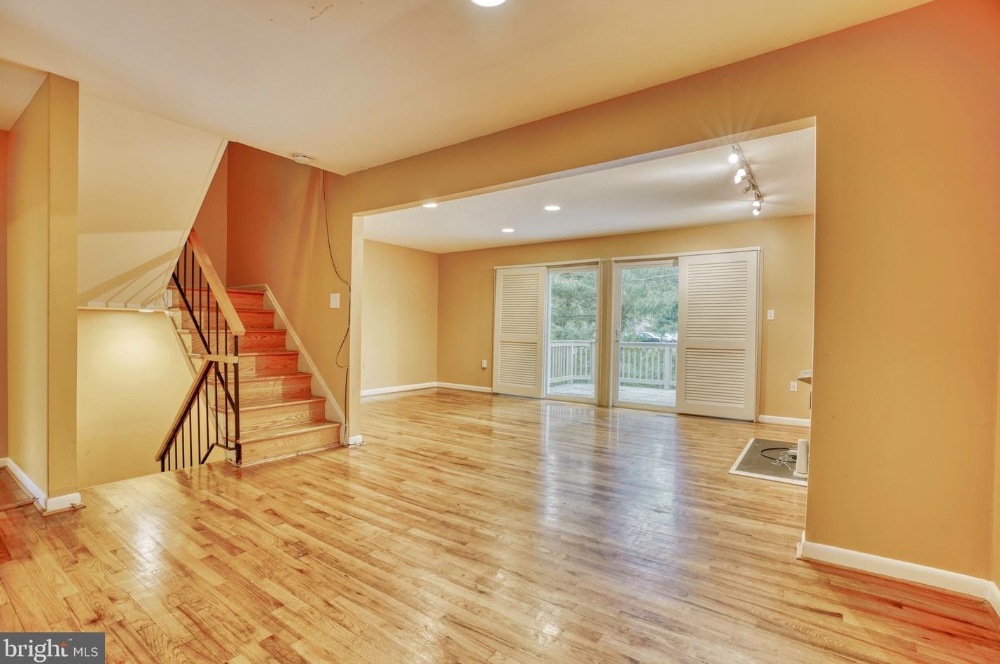 1908 Autumn Frost Ln, Baltimore MD  21209-1106 exterior