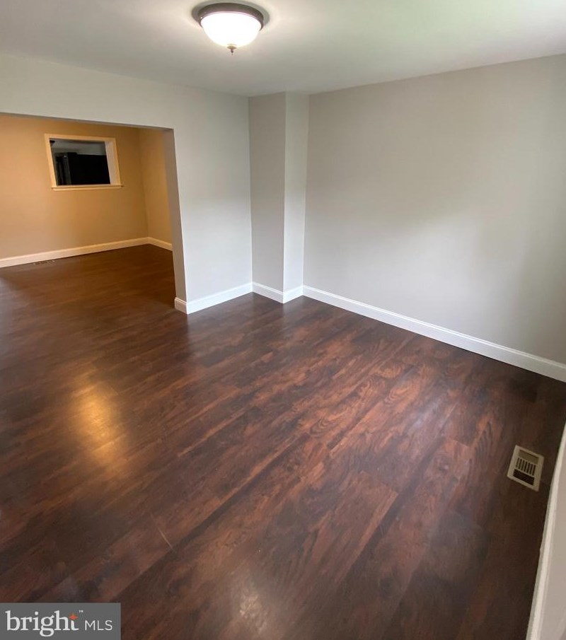 102 Baltimore Ave, Baltimore, MD 21227
