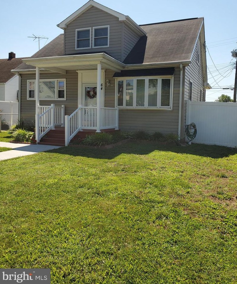 64 Riverside Rd, Baltimore, MD 21221-7042