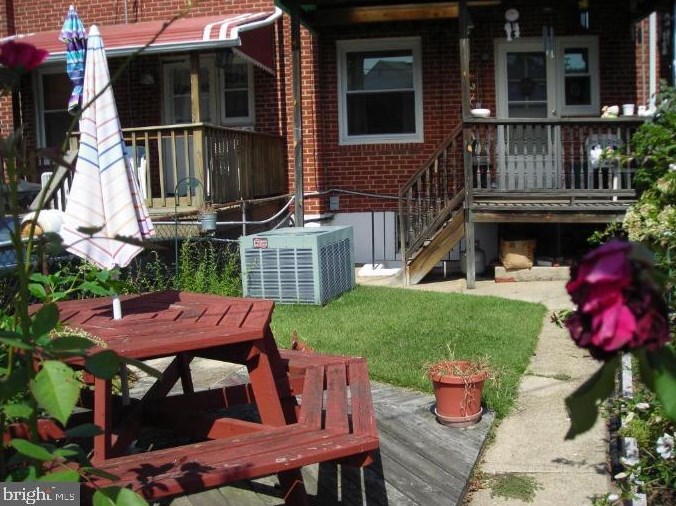 803 Marlyn Ave, Baltimore MD  21221-5818 exterior