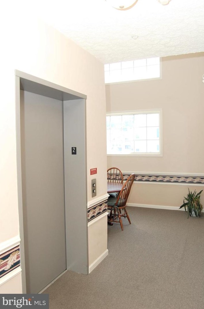 5282 Millfield Rd, Baltimore, MD 21237-4933