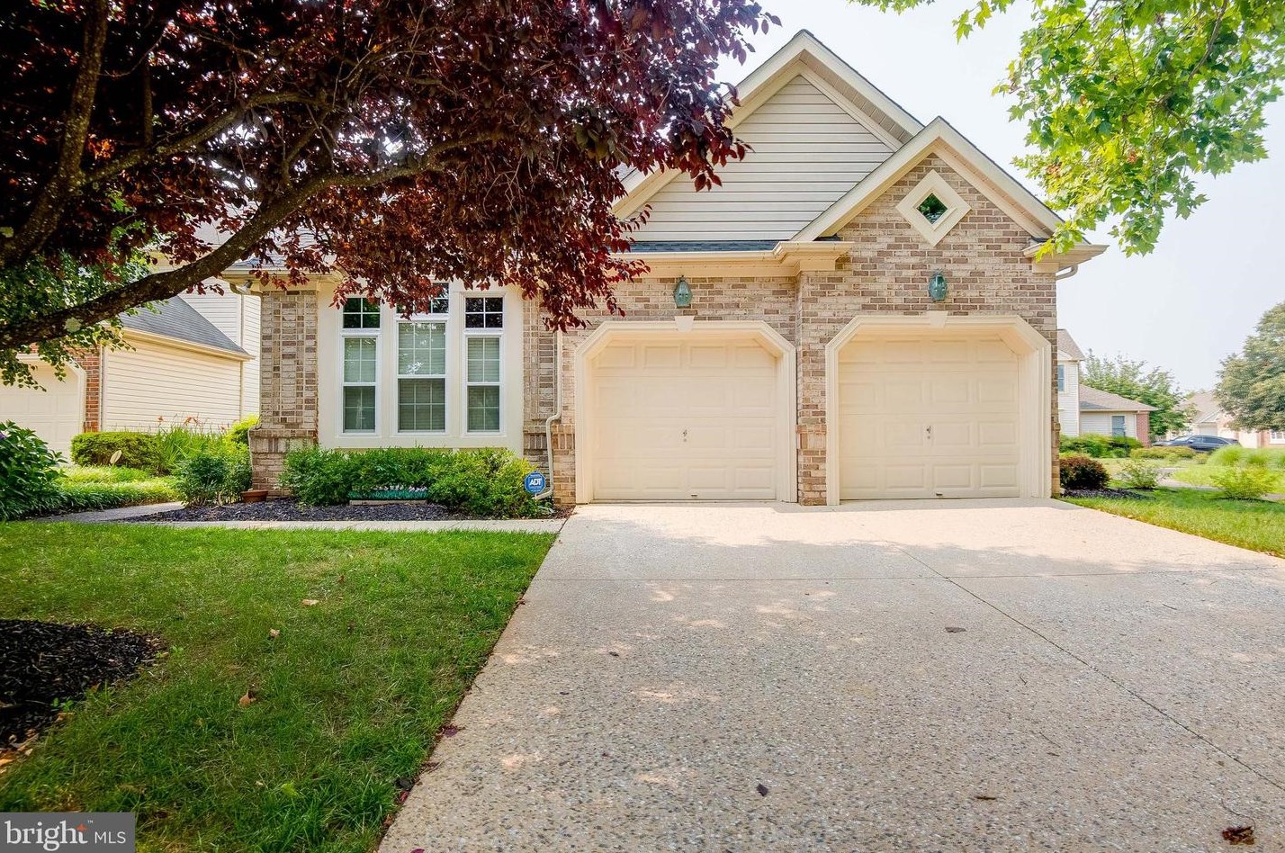 310 Chalk Hill Dr, Baltimore, MD 21208-1032