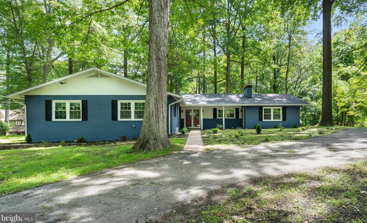 7725 Grasty Rd, Baltimore MD  21208-3404 exterior