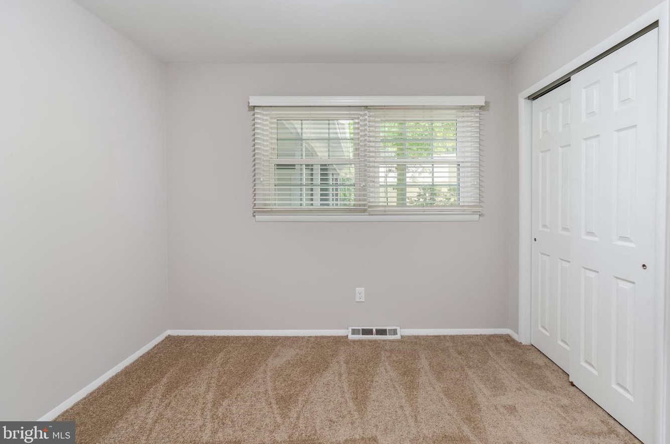 7725 Grasty Rd, Baltimore MD  21208-3404 exterior