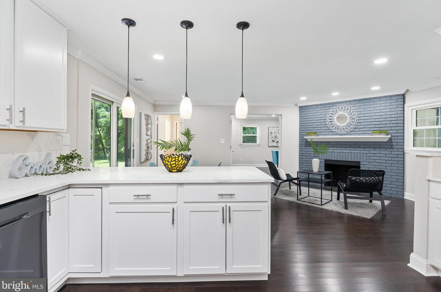 7725 Grasty Rd, Baltimore MD  21208-3404 exterior