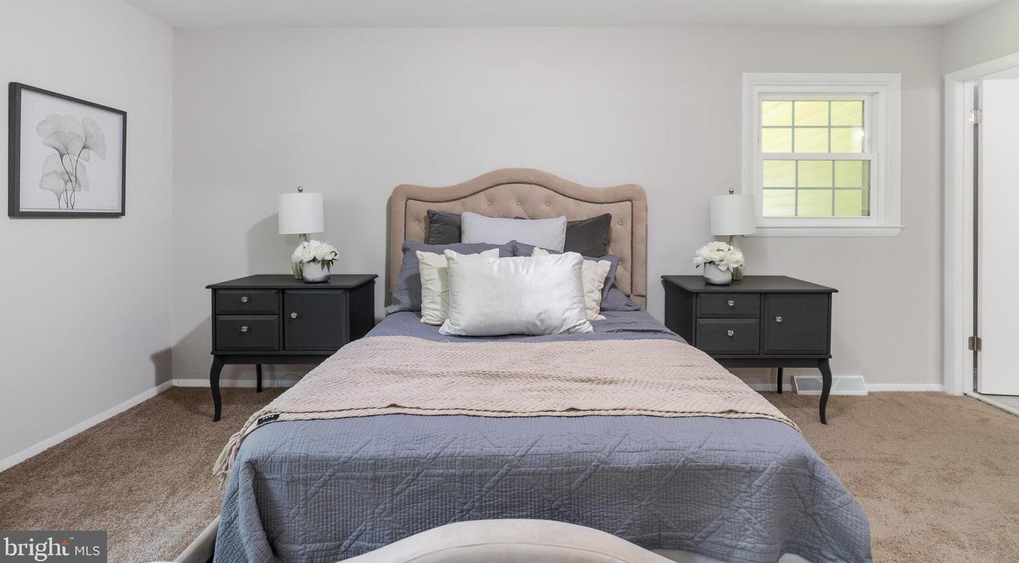 7725 Grasty Rd, Baltimore MD  21208-3404 exterior