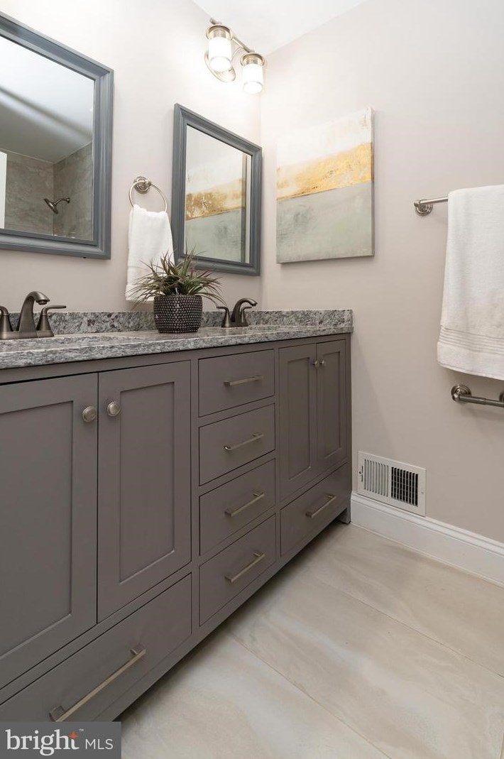 7725 Grasty Rd, Baltimore MD  21208-3404 exterior