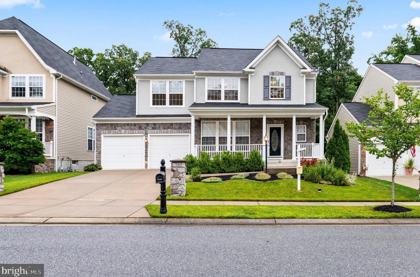 211 Vale Crest Ct, Baltimore, MD 21221-4703