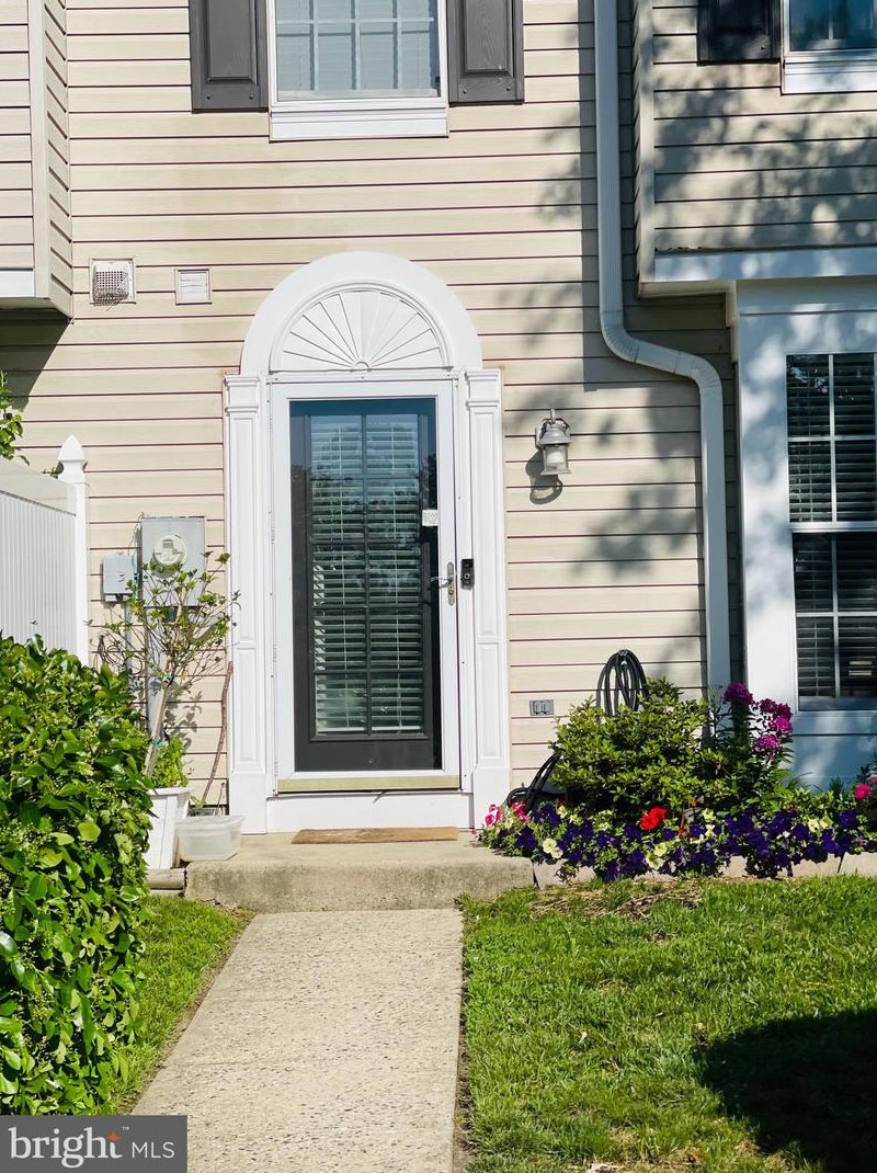 4153 Maple Path Cir, Baltimore, MD 21236-5563