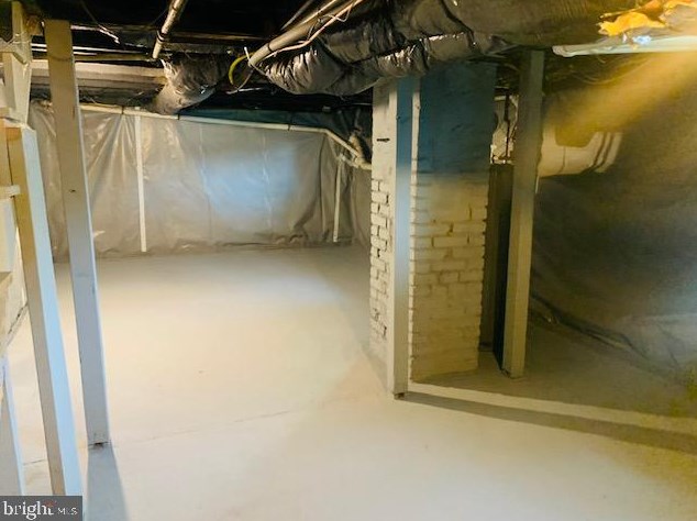 6910 Beech Ave, Baltimore MD  21206-1209 exterior