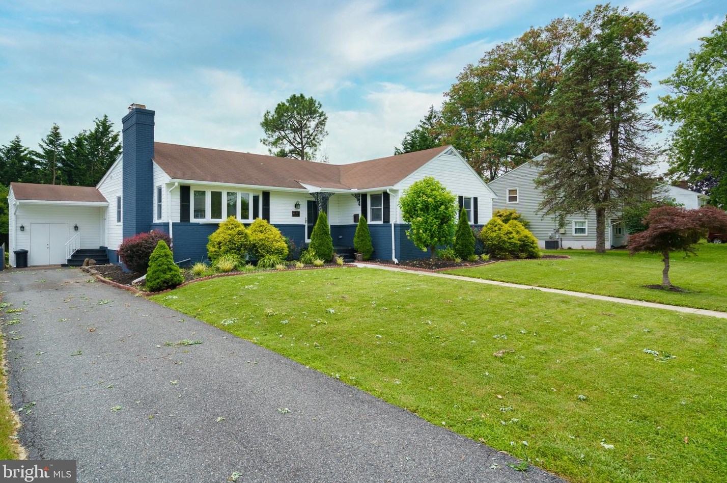 1611 Alston Rd, Baltimore, MD 21204-1911
