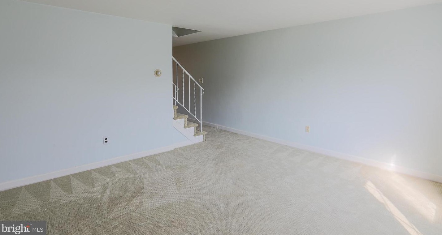 1133 Gloria Ave, Baltimore, MD 21227-2332