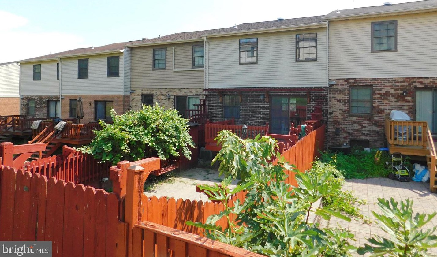 26 Heather Hill Rd, Baltimore MD  21228-6102 exterior