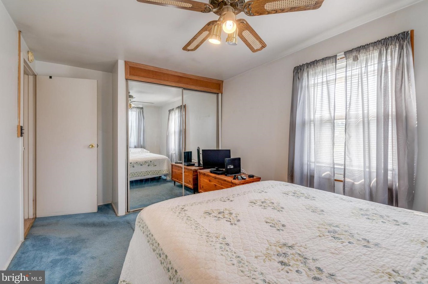 3208 Ryerson Cir, Baltimore MD 21227-4717 exterior