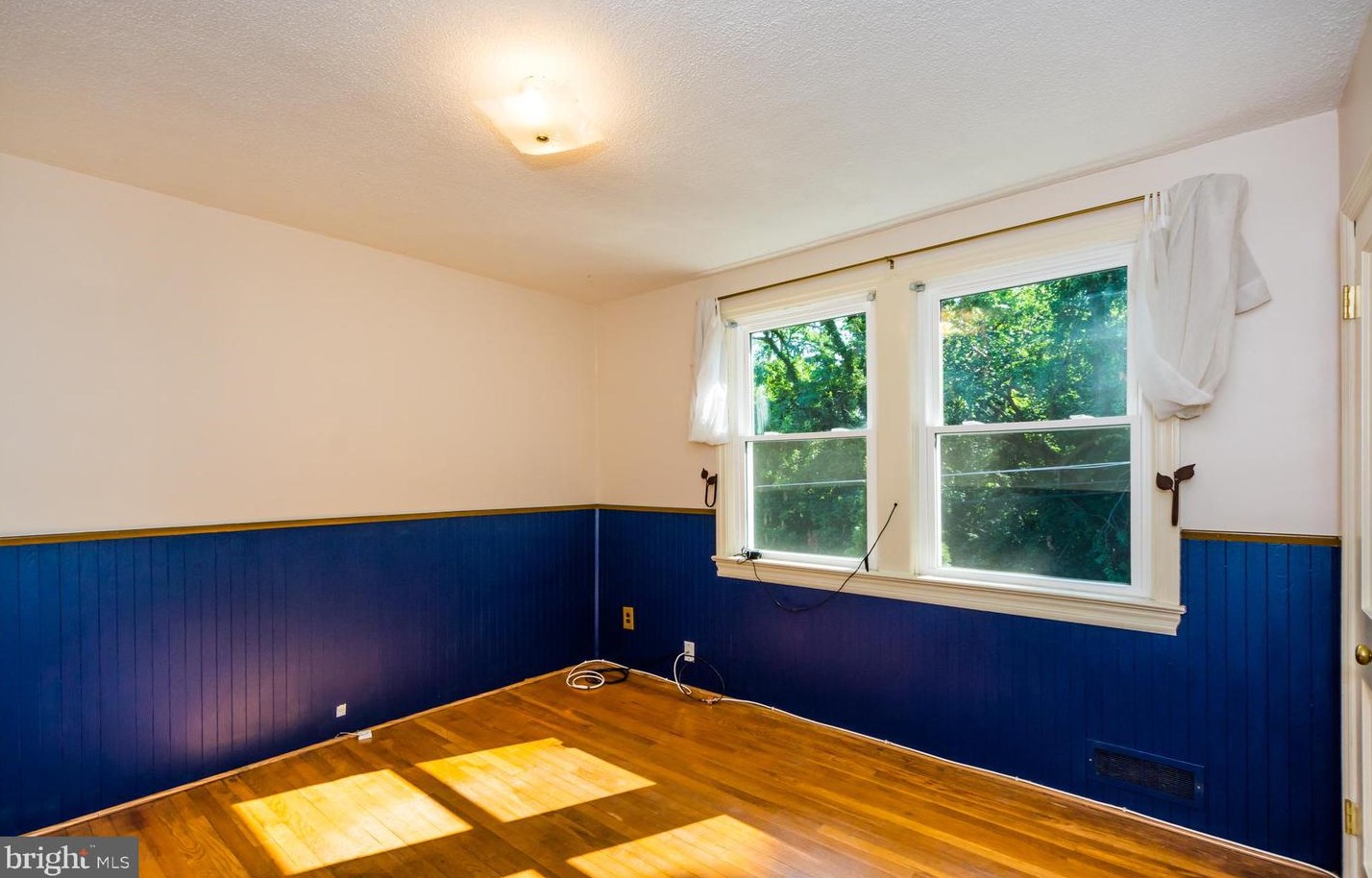 17 Briarwood Rd, Baltimore MD  21228-2002 exterior