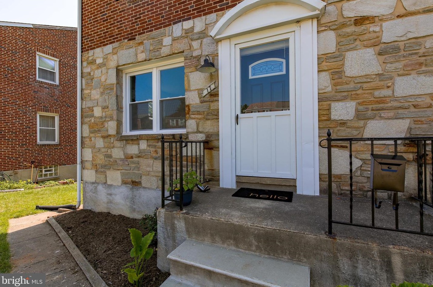 17 Lyndale Ave, Baltimore, MD 21236-4323
