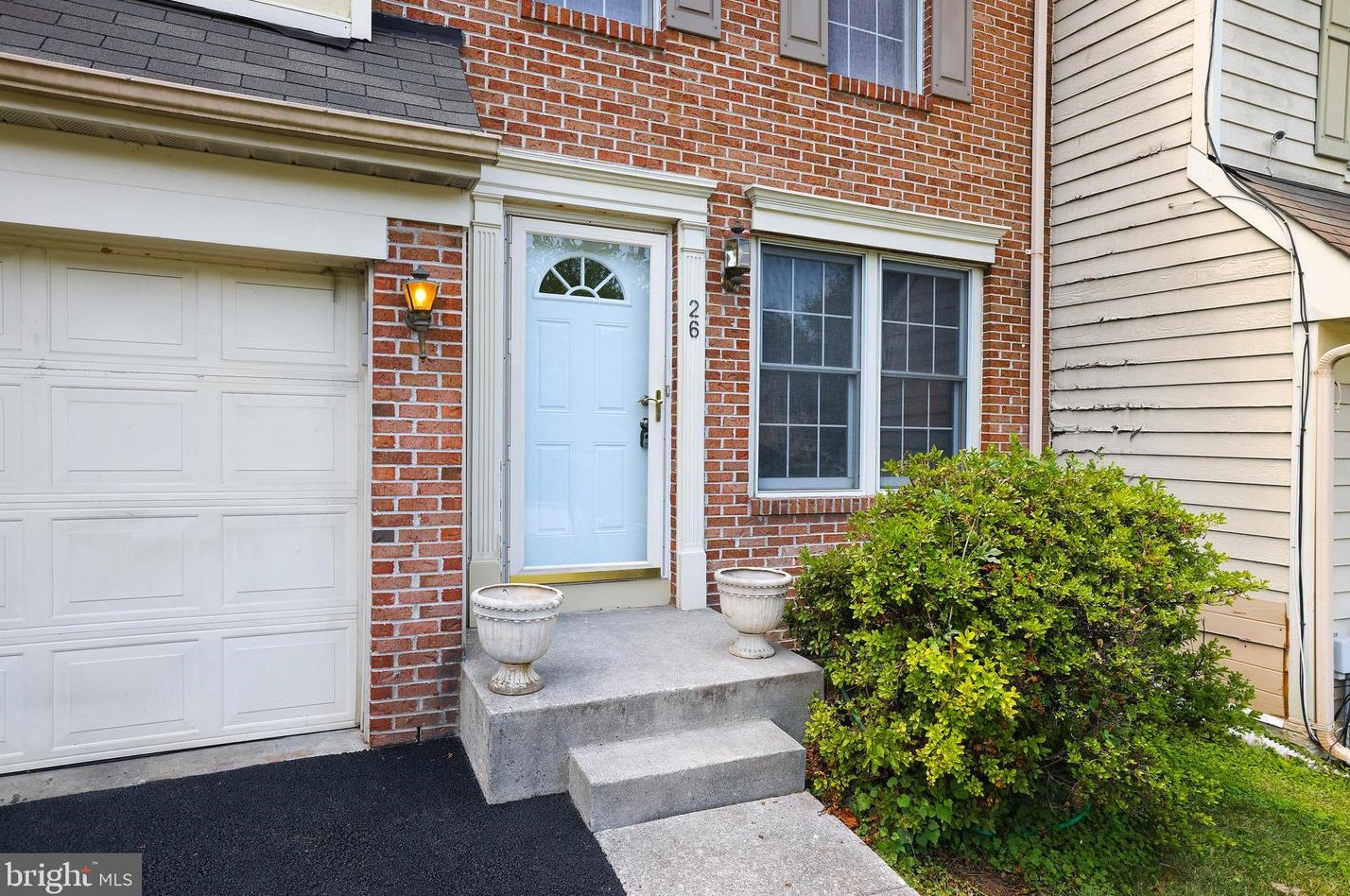 26 Esperanza Ct, Baltimore, MD 21208-2882