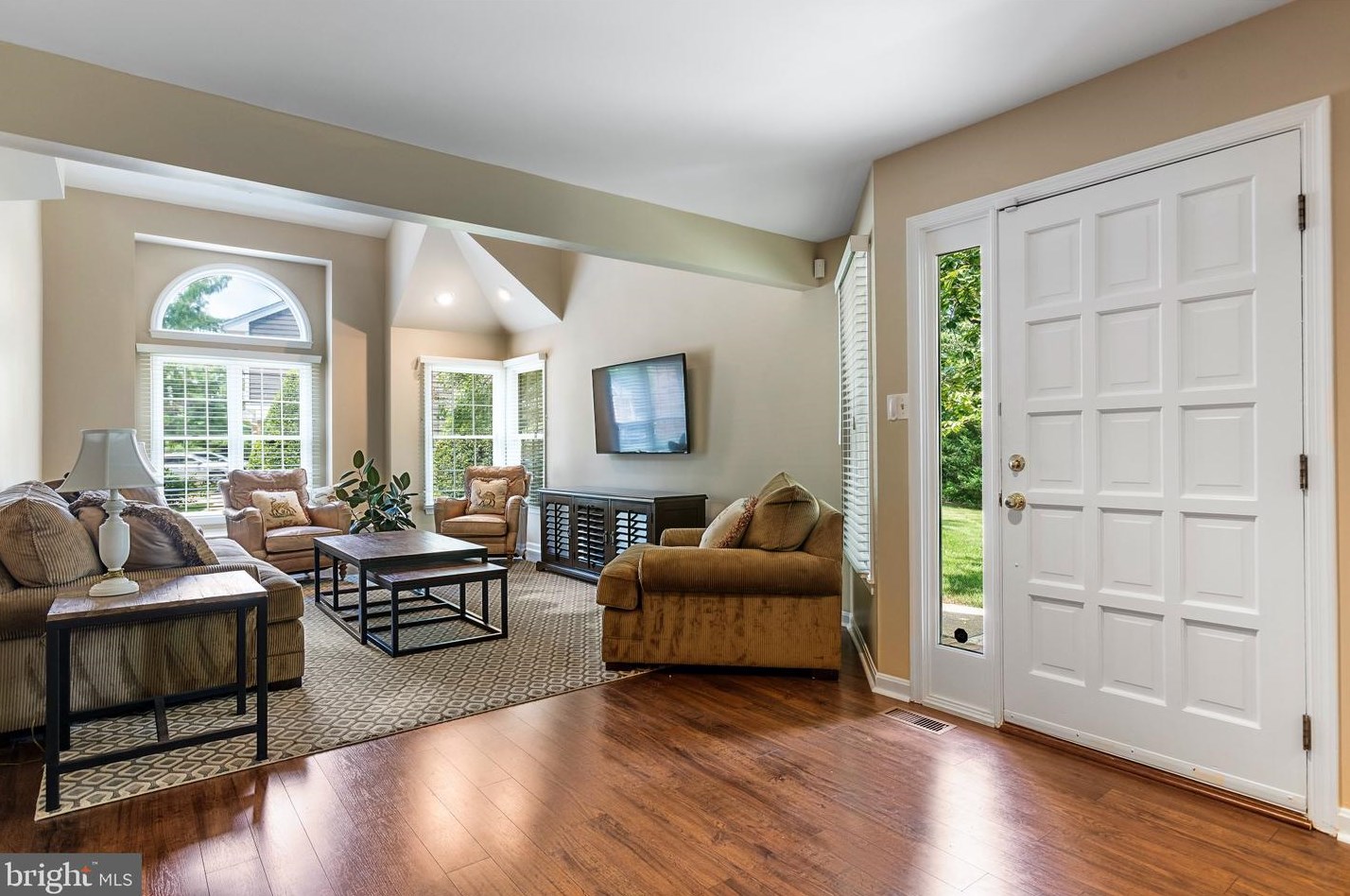 91 River Oaks Cir, Baltimore MD  21208-6356 exterior