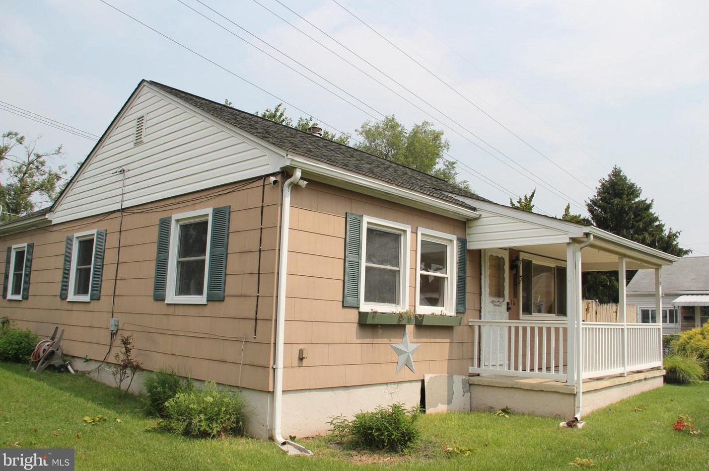 16 Armor Ct, Baltimore, MD 21220-3401