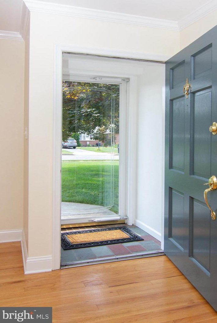 912 Breezewick Cir, Baltimore, MD 21286-3301