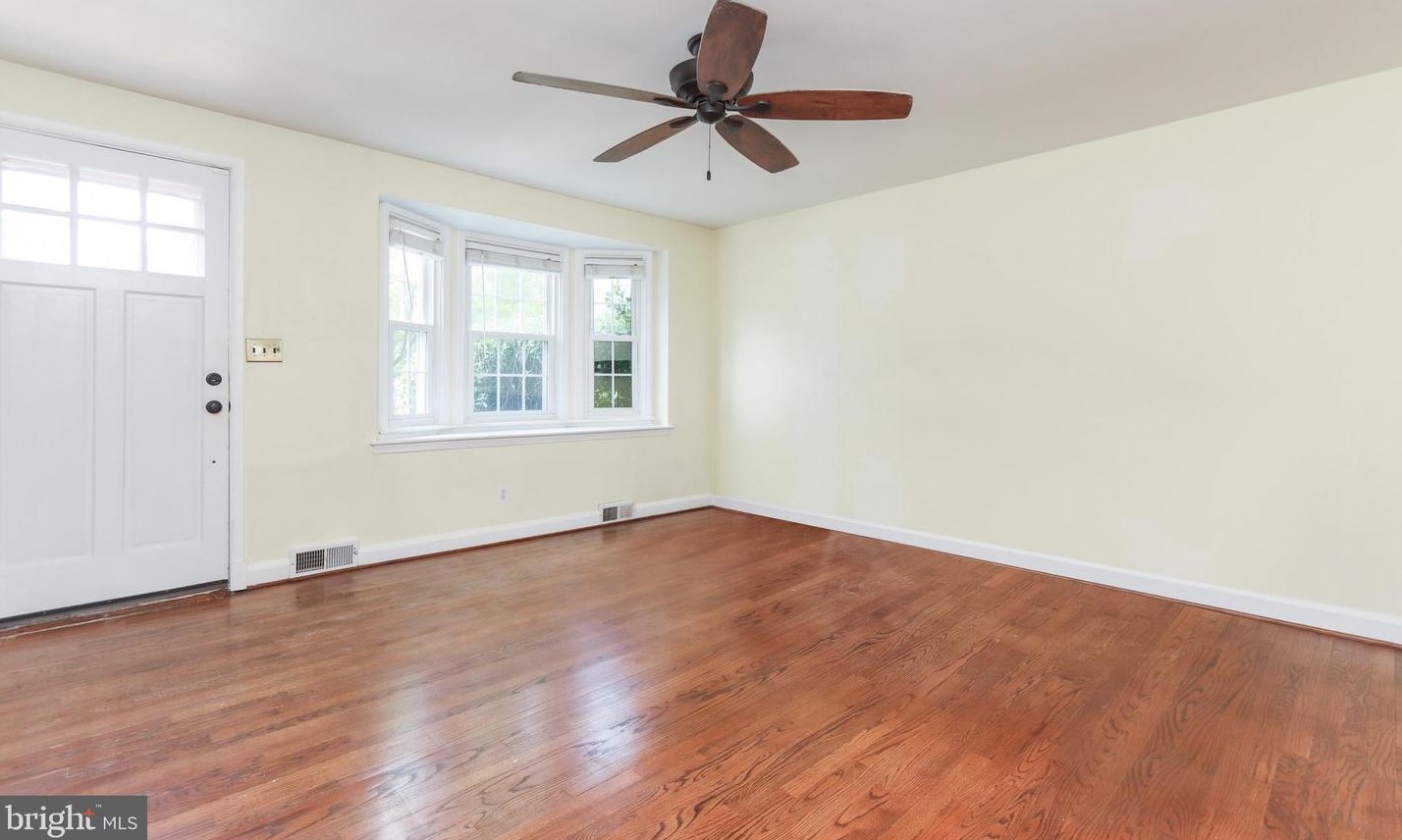 165 Regester Ave, Baltimore MD  21212-1539 exterior