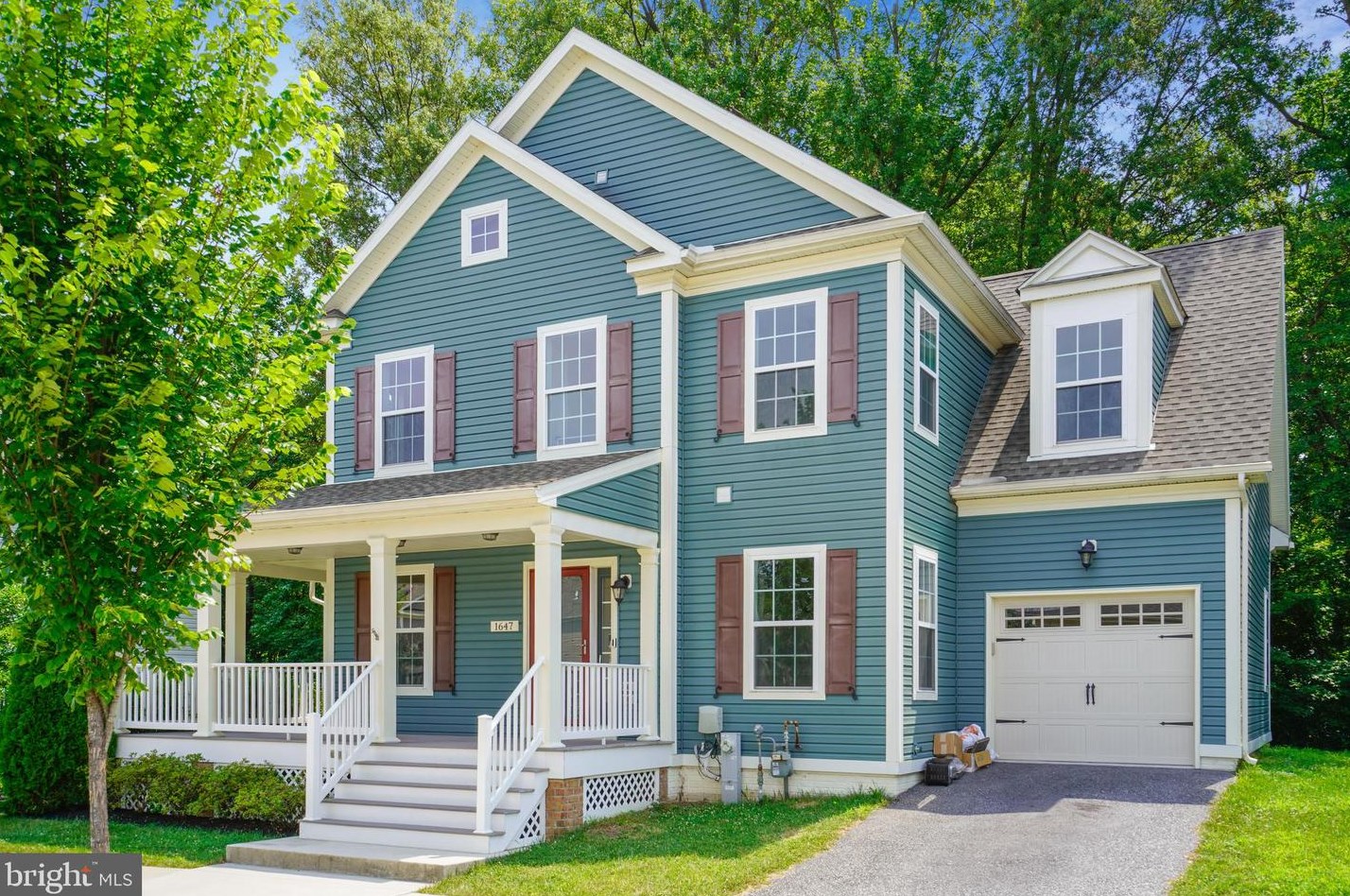 1647 Renaissance Dr, Baltimore, MD 21221-2624