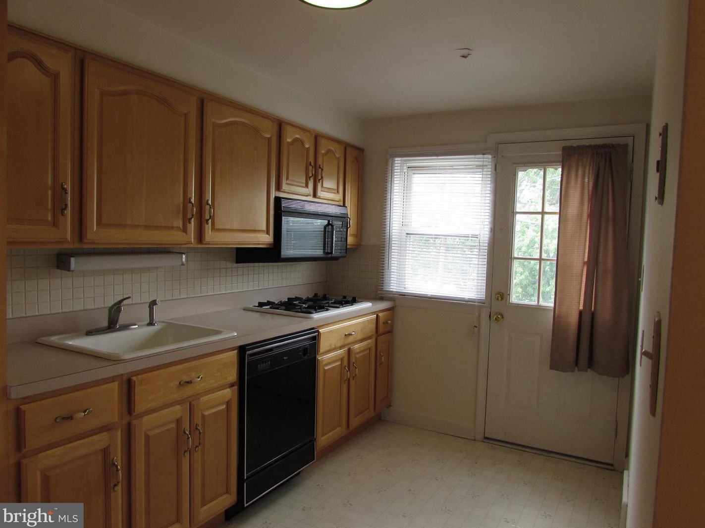 5111 Westland Blvd, Baltimore MD  21227-2347 exterior