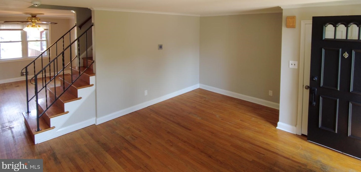 1107 Deanwood Rd, Baltimore, MD 21234-6618