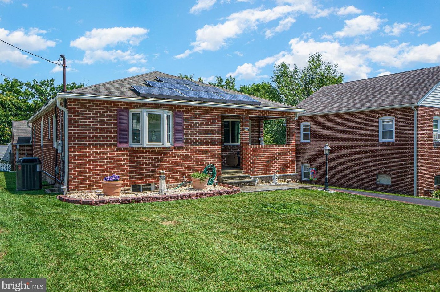 1603 Summit Ave, Baltimore, MD 21237-1308