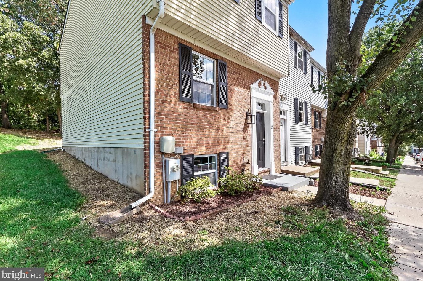 2 Cartwright Ct, Baltimore, MD 21237-3931