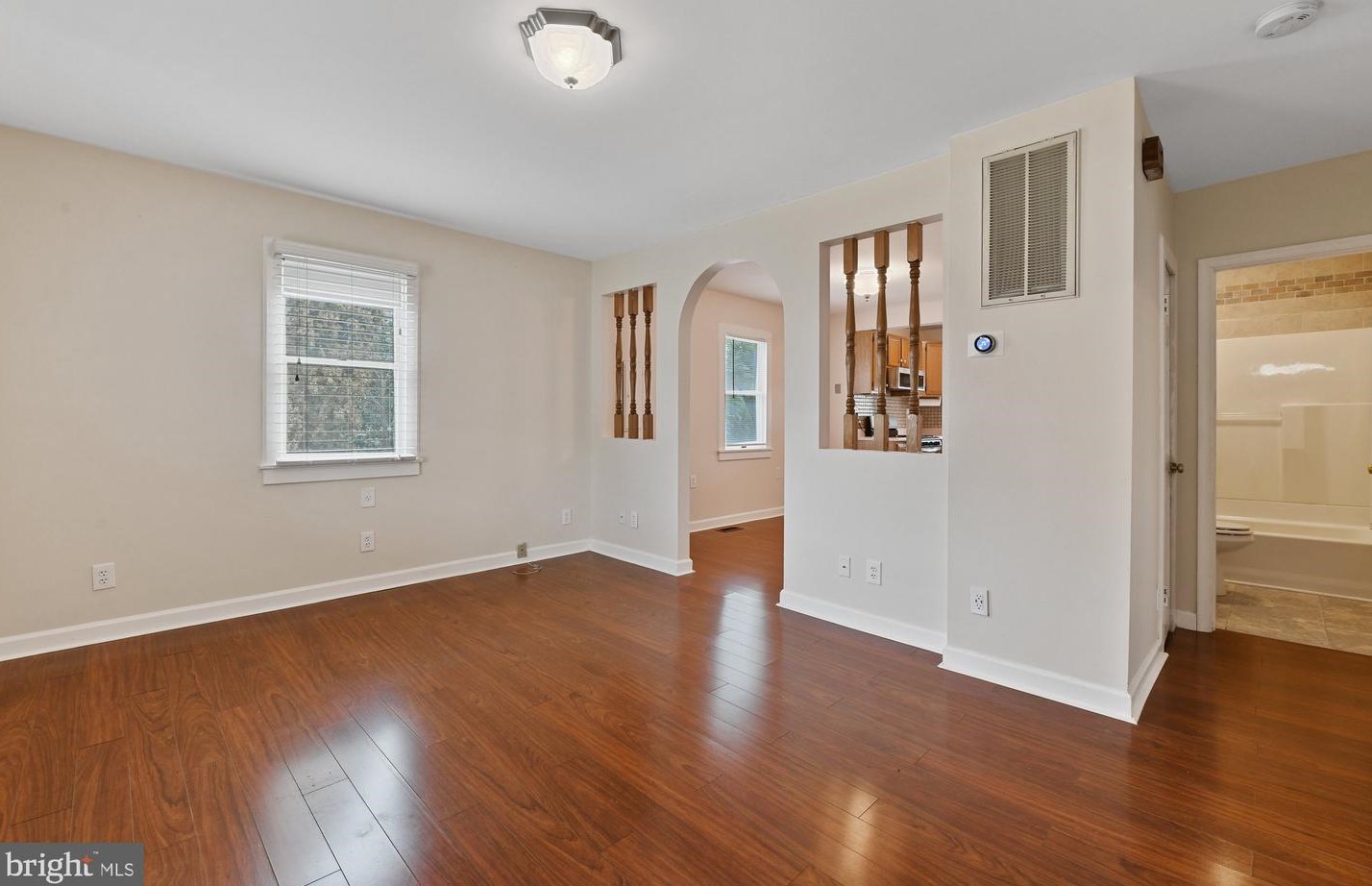 4 Plateau Ave, Baltimore, MD 21221-7067