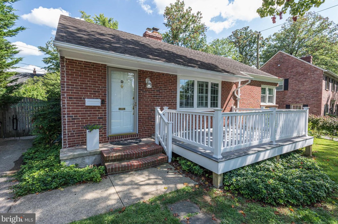 108 Greenbrier Rd, Baltimore, MD 21286-5444